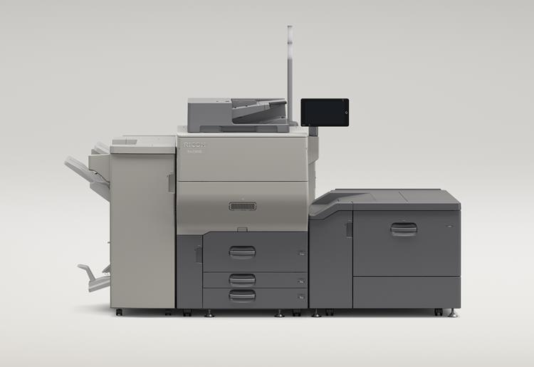 EDP ödüllü Ricoh Pro C5400 Serisi dijital renkli tabaka beslemeli baskı makineleri.